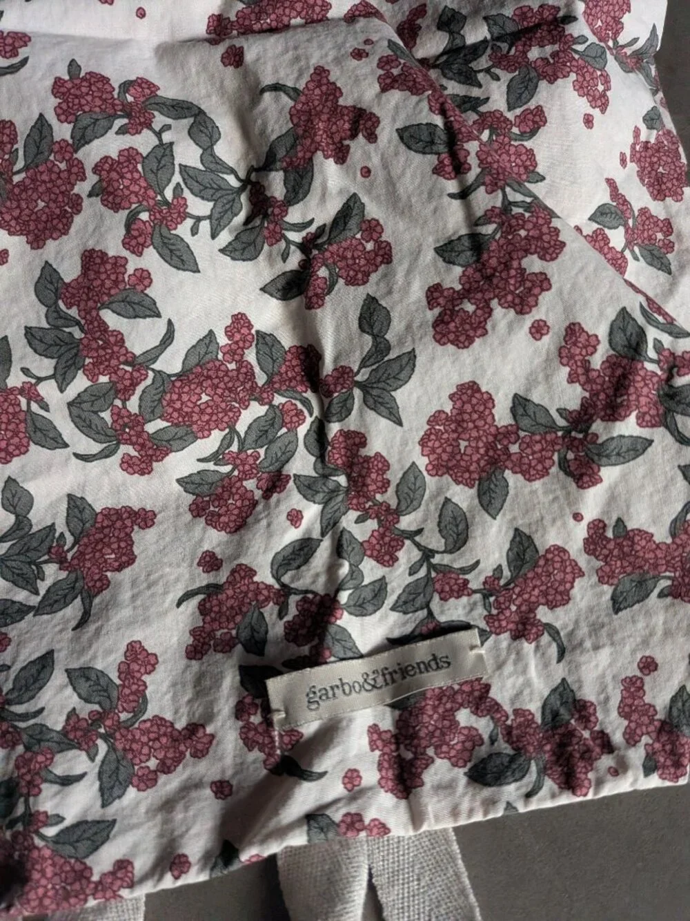 Garbo & Friends win Duvet + Pillowcase + Case set | Cherrie Blossom